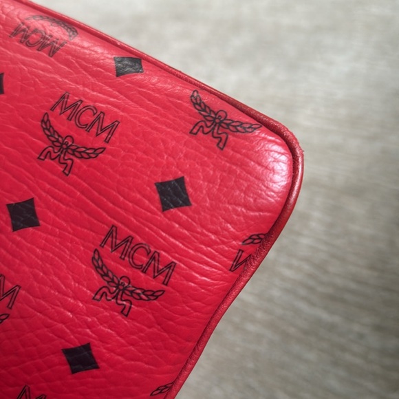 Mcm Red Visetos Coated Canvas Liz Pouch Shoulder Bag - Picture 12 of 13